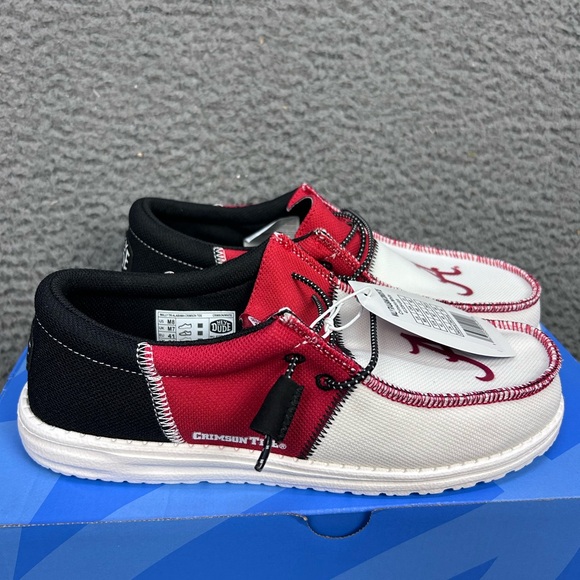 NEW Hey Dude Wally Tri Alabama Crimson Tide Shoes White Red Mens 8/Womens 9.5 - Picture 2 of 6